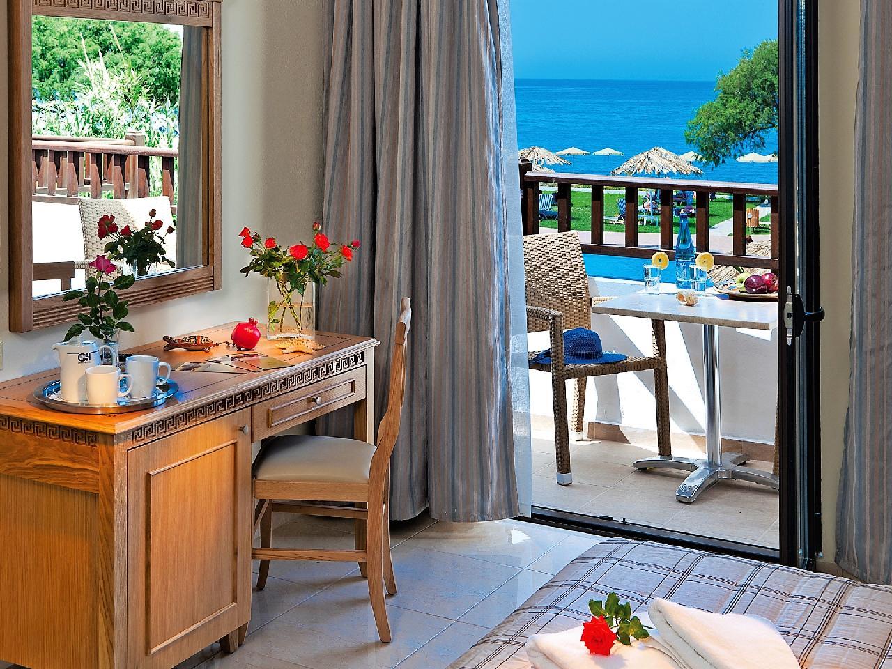 Görögország, Kréta, Nyugat-Kréta, Chania, Platanias, Geraniotis Beach Hotel, szoba
