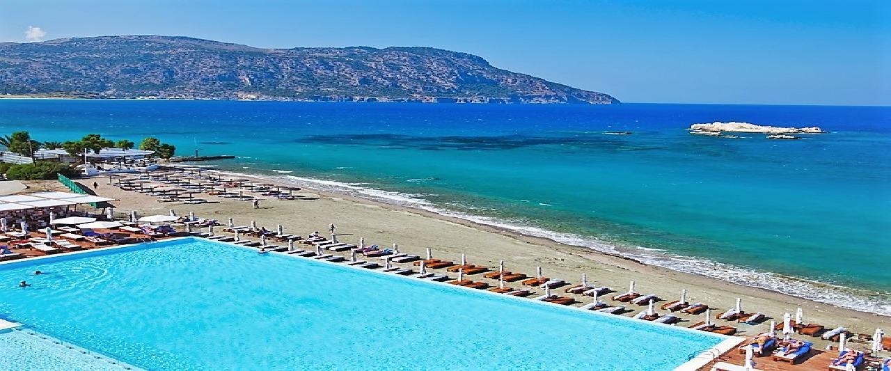 Görögország, Karpathos, Pigadia, Alimounda Mare Hotel, medence