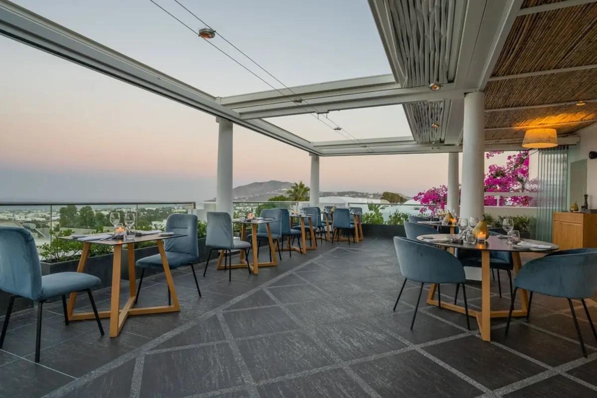 Görögország, Santorini, Fira, Aressana Spa Hotel & Suites, terasz
