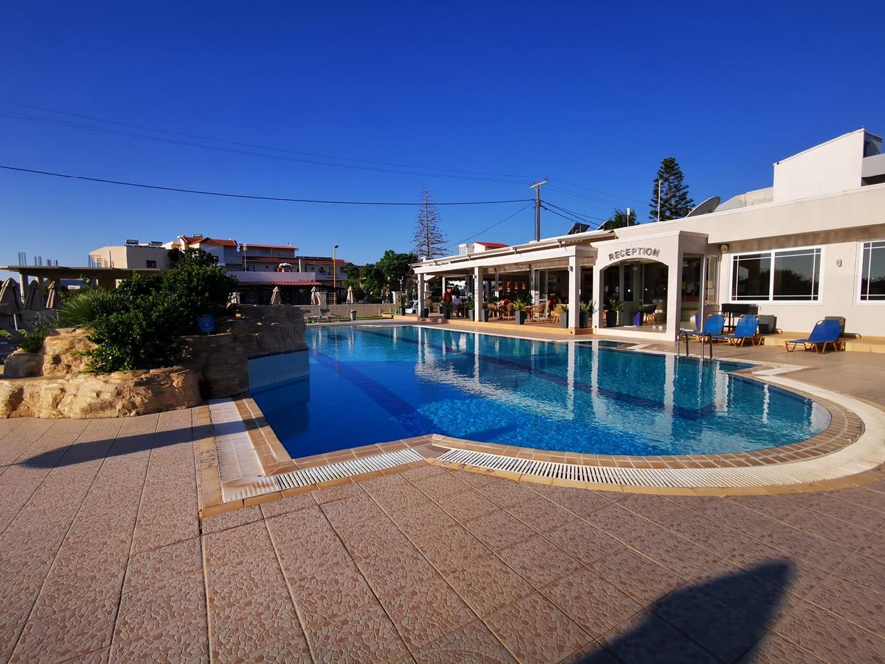 Görögország, Rodosz, Faliraki, Rhodian Rose Hotel, medence