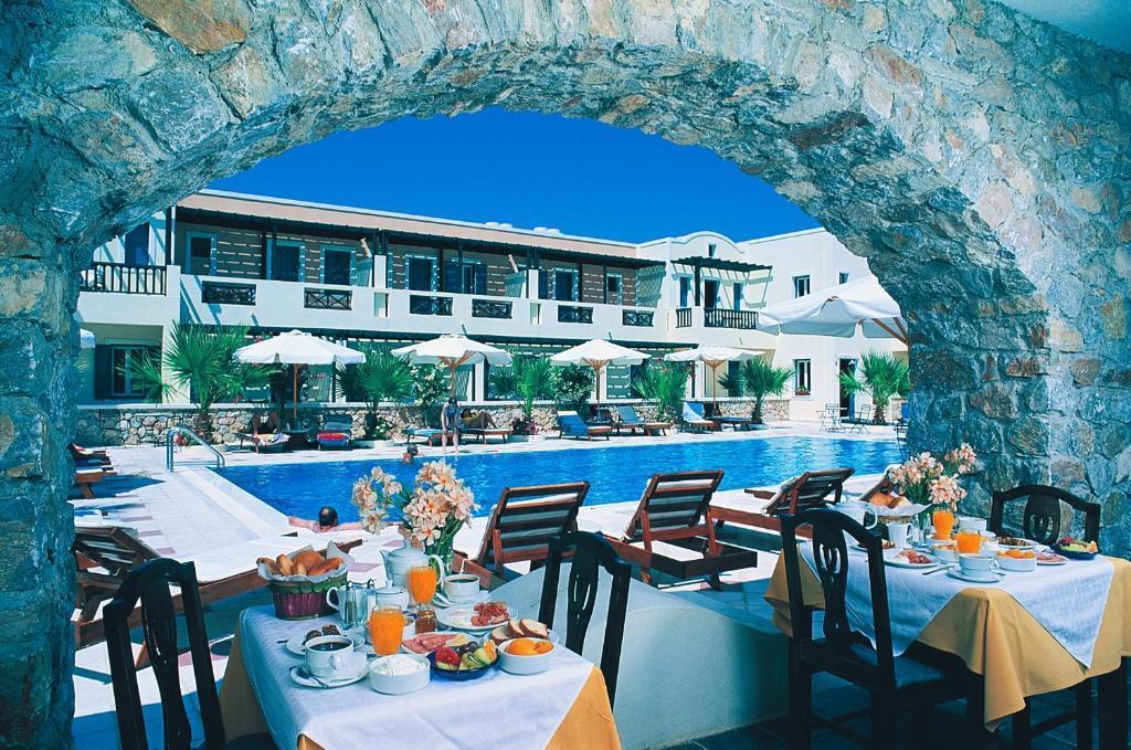 Görögország, Santorini, Kamari, Rosebay Hotel, terasz