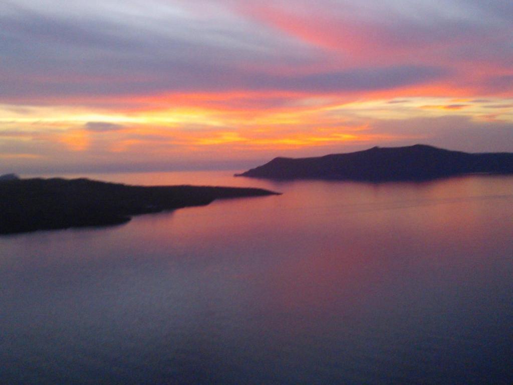 Görögország, Santorini, Fira, Theoxenia Hotel, kilátás