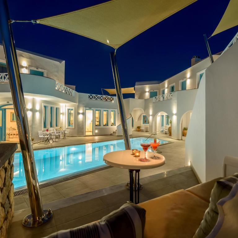 Görögország, Santorini, Fira, Nikolas Hotel, medence