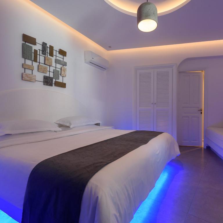 Görögország, Santorini, Fira, Nikolas Hotel, szoba