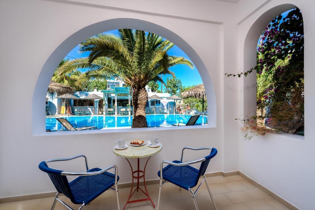 Görögország, Santorini, Kamari, Zephyros Hotel, terasz