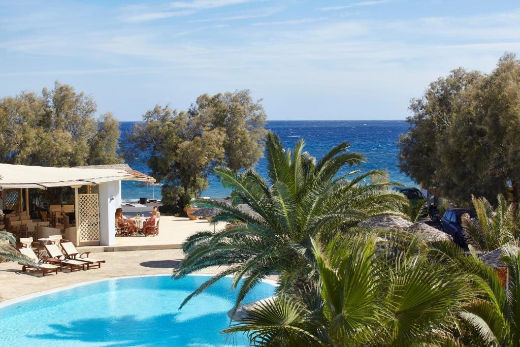 Görögország, Santorini, Perissa, Atlantis Beach Villa, medenec