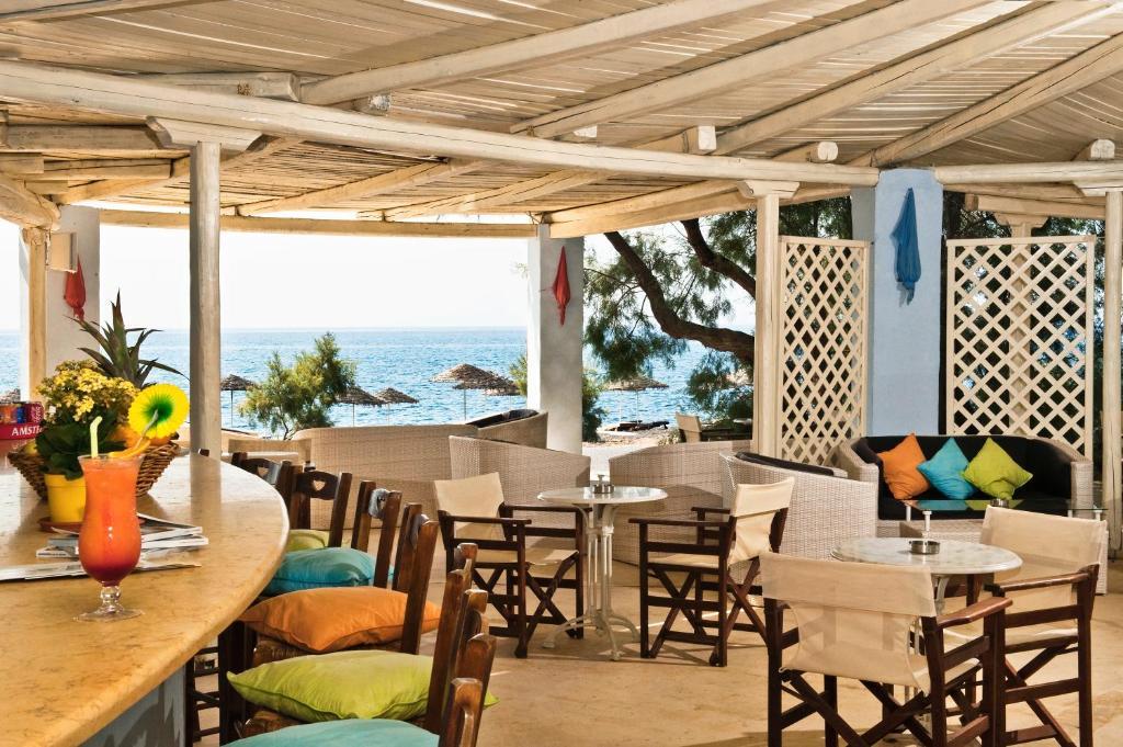 Görögország, Santorini, Perissa, Atlantis Beach Villa, étterem
